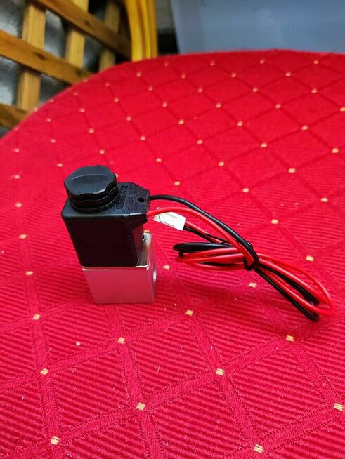 Zawór elektromagnetyczny 2V025-06 powietrza Ergaoboy DC24V