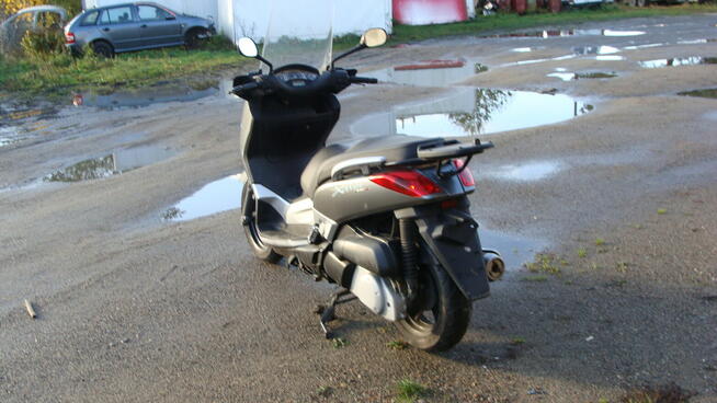 skuter Yamaha X max 250