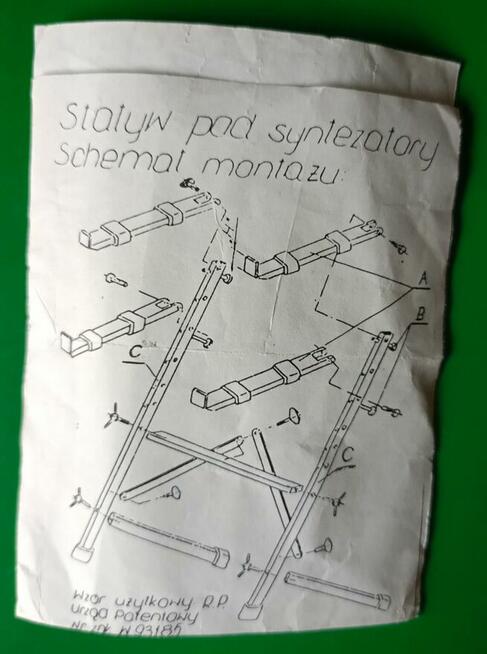 Statyw na dwa keyboardy