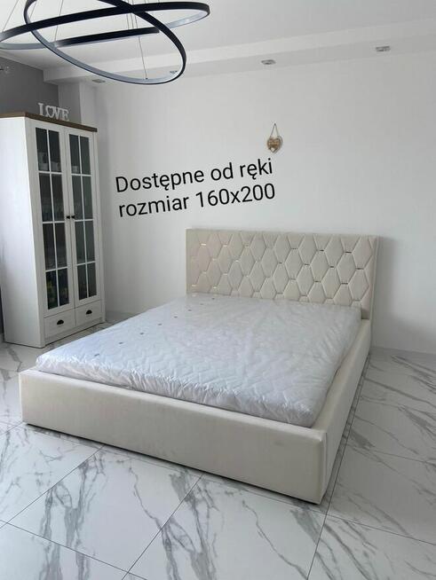 Łóżka tapicerowane - producent