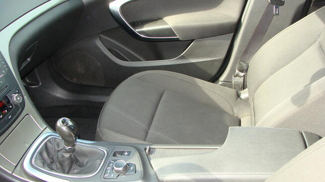 Opel Insignia 2,0 diesel super stan