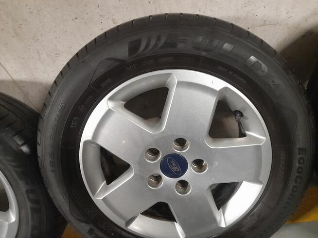 Felgi aluminiowe z oponami