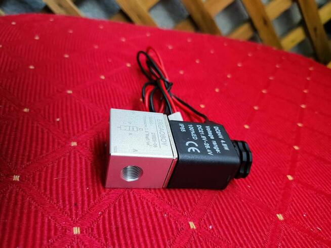 Zawór elektromagnetyczny 2V025-06 powietrza Ergaoboy DC24V