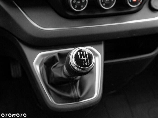 Oferujemy do wynajęcia komfortowego i przestronnego BUSA