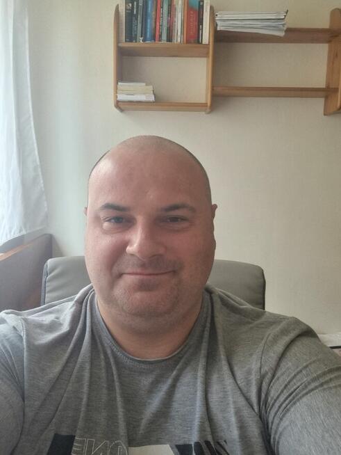 Mężczyzna pozna miłą Panią