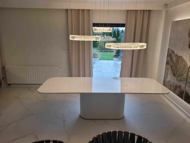 Stół FUNDIO, jadalnia, salon, lamele AKANT Meble