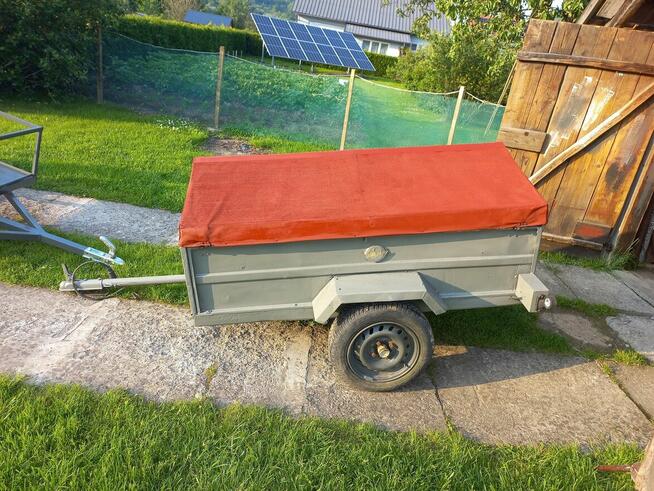 Przyczepka samochodowa