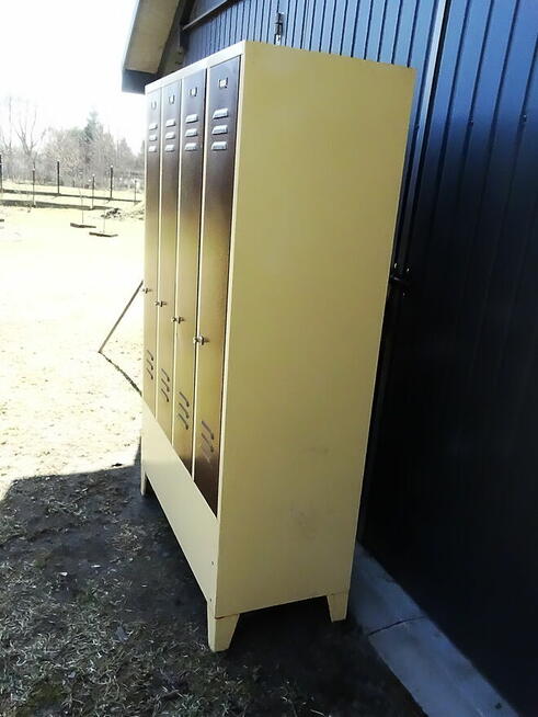 Szafa Metalowa z półkami na nogach 190x120x50 cm