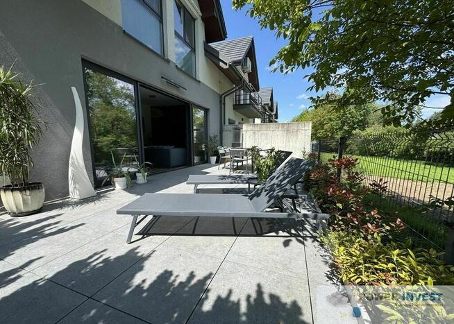 Luksusowy bliźniak w Zielonkach.