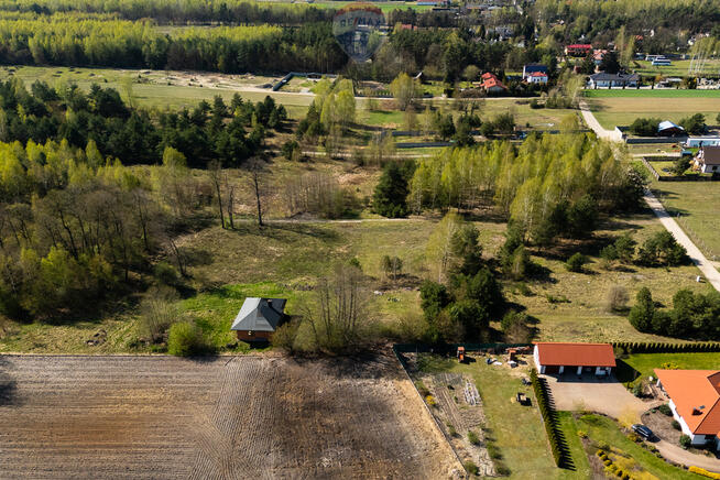 w stanie deweloperskim, na działce o pow. 3 490 m2