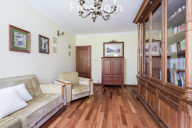 Letnia Rezydencja Szlachetnego Spokoju Kampinos