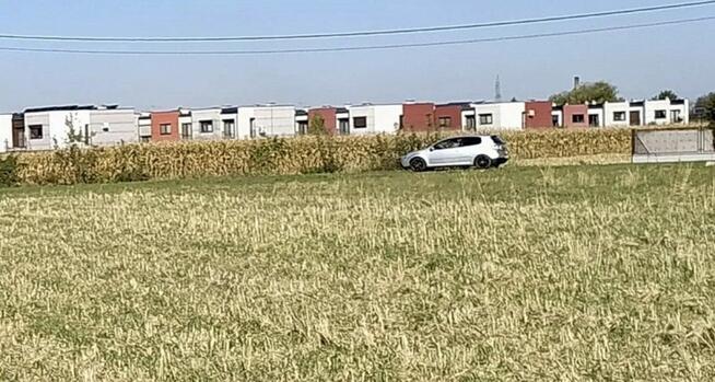 Działki budowlane o pow. 990 m2 i 1400m2, Wojciechówka