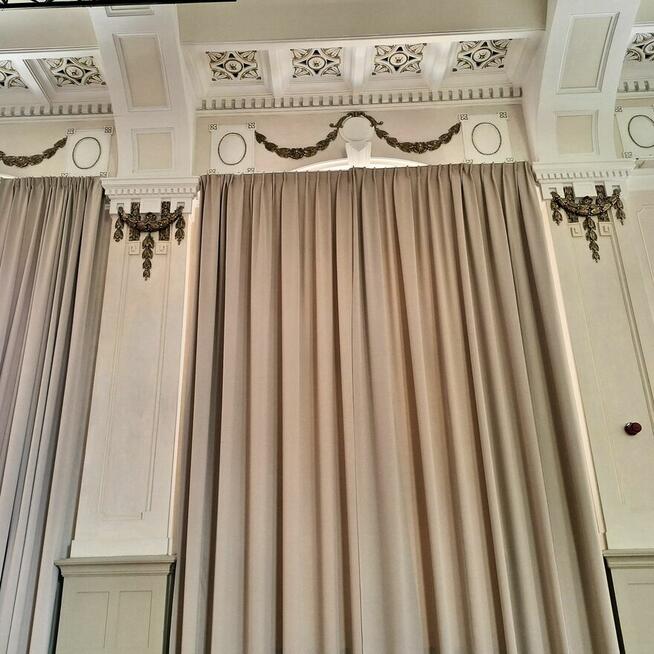 Zasłona zaciemniająca Blackout na wymiar - trudnopalna