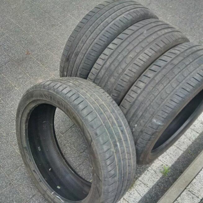 Vredestein Ultrac Satin 235/45/20