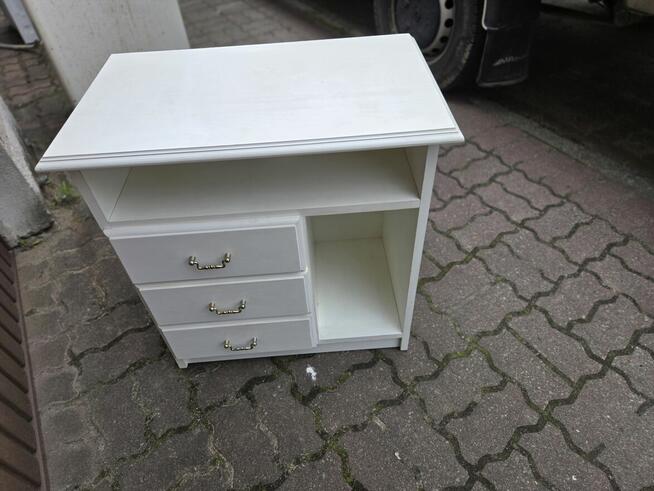 Szafki nocne plus komoda