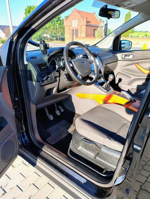 Ford Kuga nowy rozrząd kamera cofania