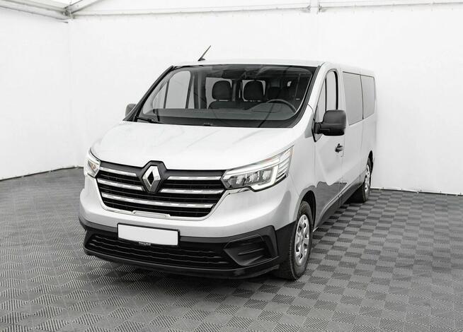 Oferujemy do wynajęcia komfortowego i przestronnego BUSA