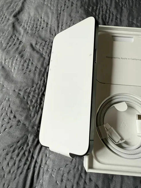 Nowy iPhone 15 pro max 256GB