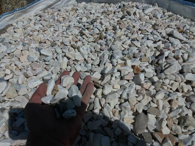 JASNE KRUSZYWO ZWIR GRUS DO OGRODU CZYSTY PŁUKANY PRODUCENT