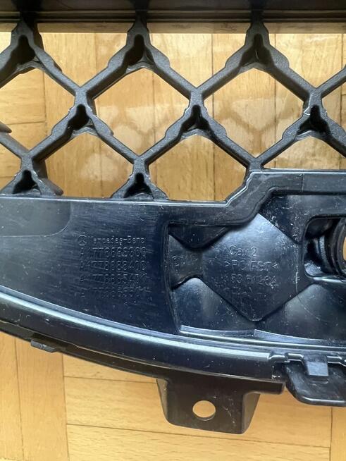 GRILL MERCEDES A W177