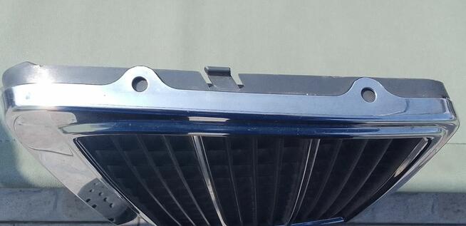 ATRAPA chłodnic GRILL Mercedes W210 E (1995-2002) 2108880023