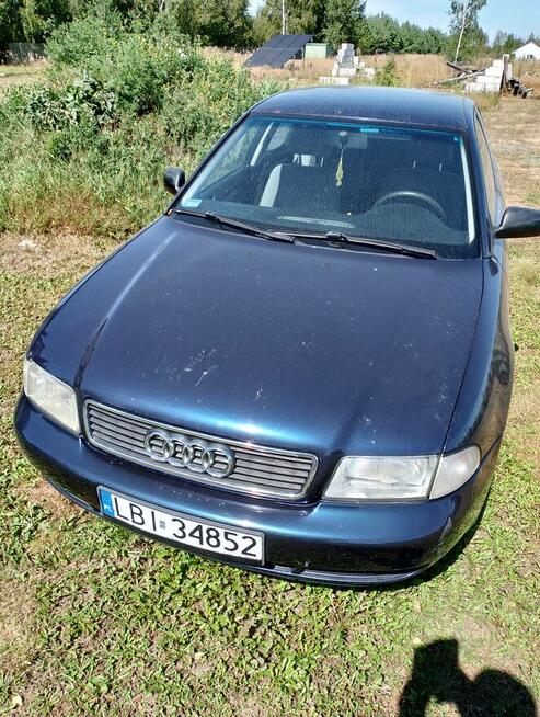 Syndyk sprzeda samochód AUDI A4
