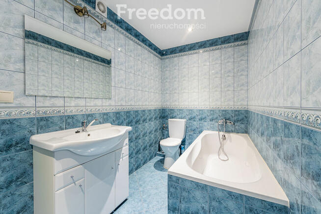 Na sprzedaż dwupoziomowa nieruchomość w Wyszkowie