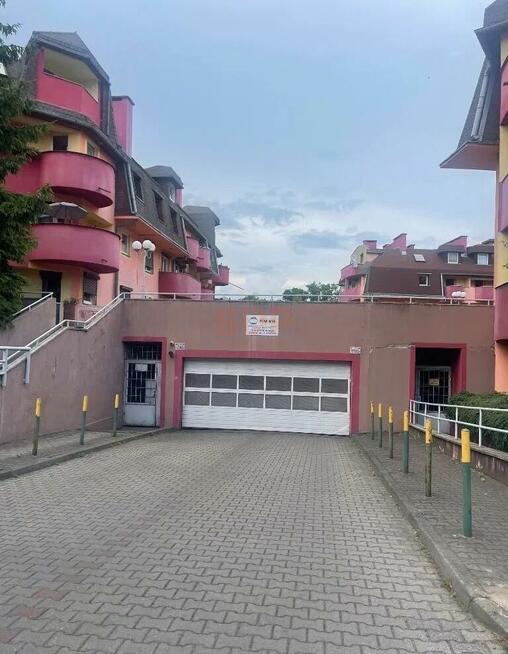 Garaż Wrocław, Jaracza Stefana