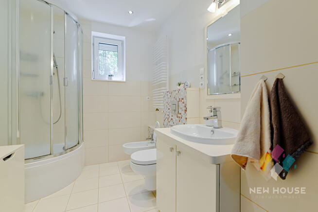 Słupy, dwupoziomowe mieszkanie, balkon, m.post.