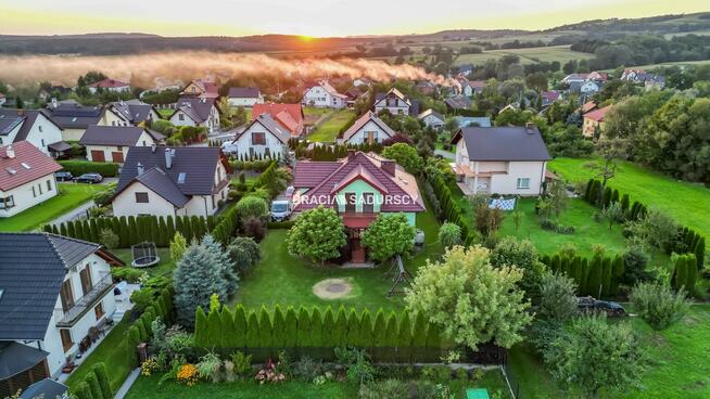 Dom Rybna gm. Czernichów, Parkowa