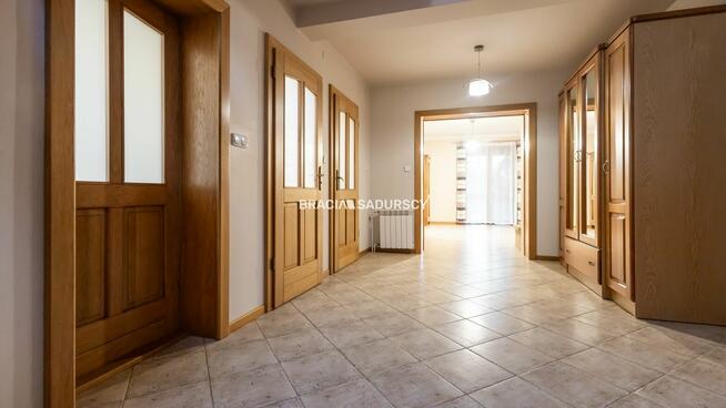 Dom Rybna gm. Czernichów, Parkowa