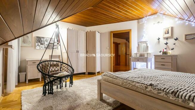 Dom Rybna gm. Czernichów, Parkowa