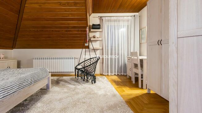 Dom Rybna gm. Czernichów, Parkowa