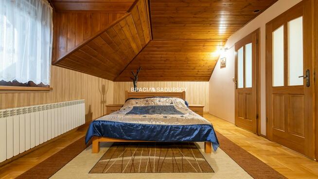 Dom Rybna gm. Czernichów, Parkowa