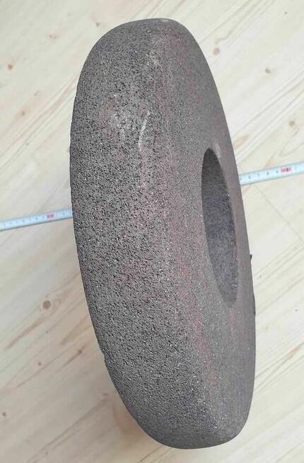 Kamień szlifierski o wymiarach 330x127x52