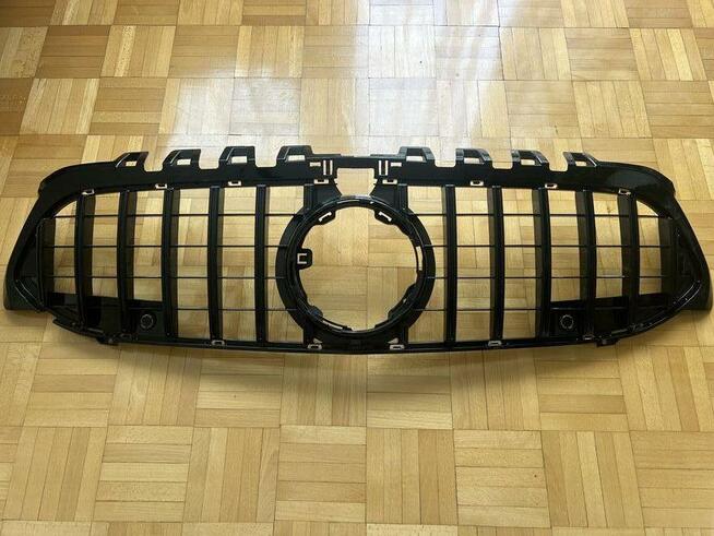 GRILL MERCEDES A W177
