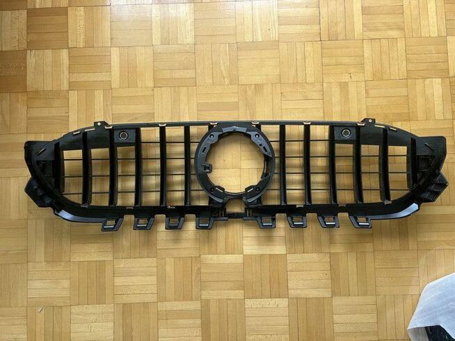 GRILL MERCEDES A W177