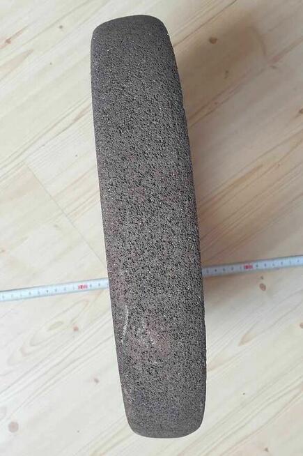 Kamień szlifierski o wymiarach 330x127x52