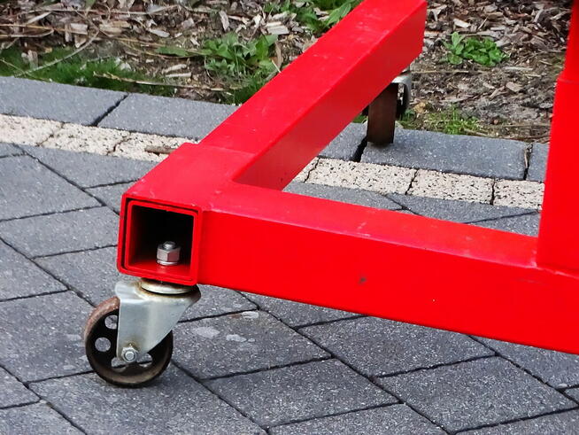 Motorowy stojak warsztatowy wózek do montażu silnika skrzyni