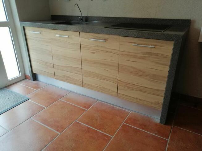 Blat kompozytowy ze zlewozmywakiem +szafki