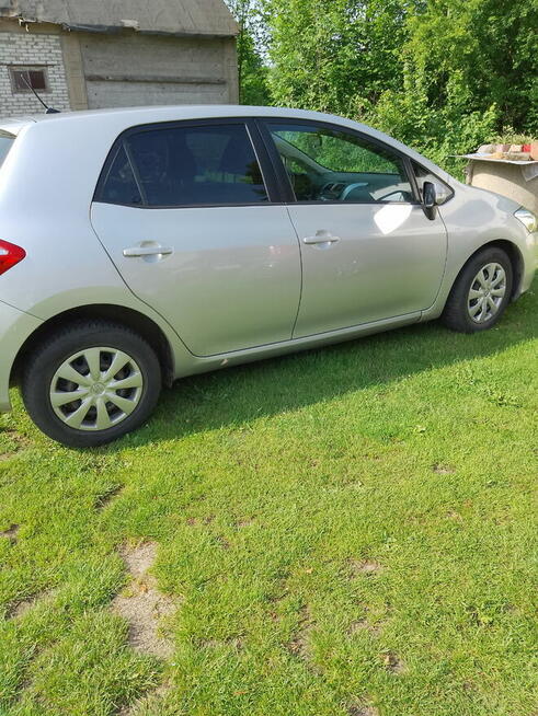 Toyota Auris 1.4 rocznik 2013 LPG