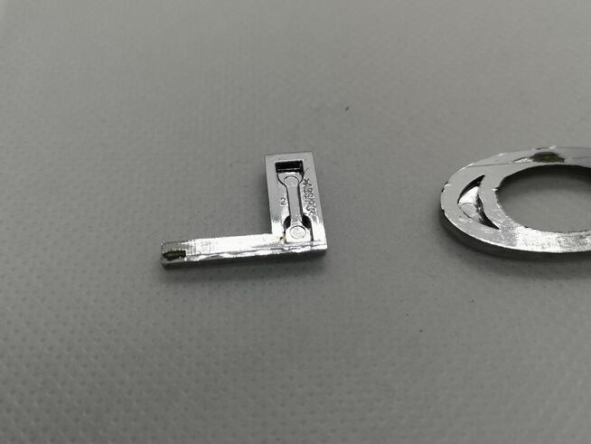 Emblemat znaczek napis literki LOT Ford Mondeo Mk3 Mk4