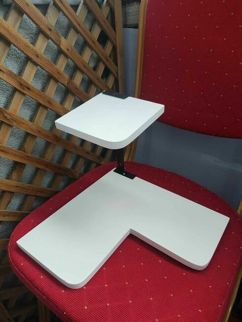 Półka narożna biała drewniana z drewna rustykalna ścienna