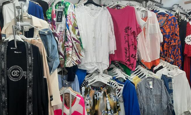 Sprzedam 2boksy ,lokal handlowy 8m2 i 21m2 na WGO w Poznaniu