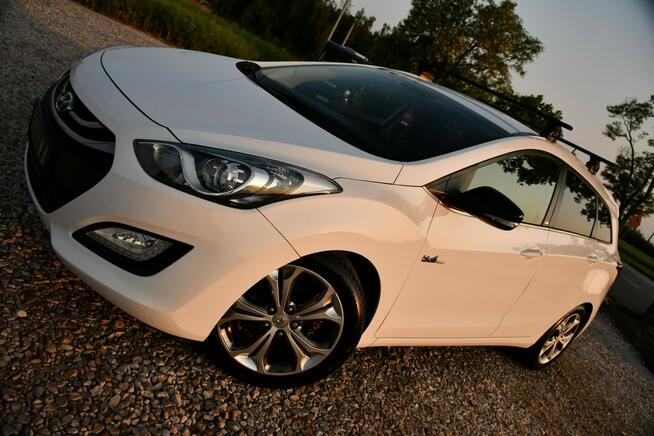 Hyundai i30 1.6i#135PS#Lift#Ledy#Climatr#Navi#Start Stop#Świeży Import#Gwarancja!!