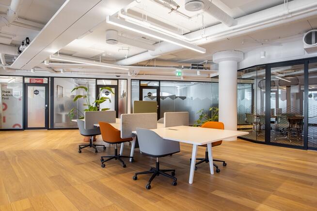 Zarezerwuj miejsce w przestrzeni coworkingowej