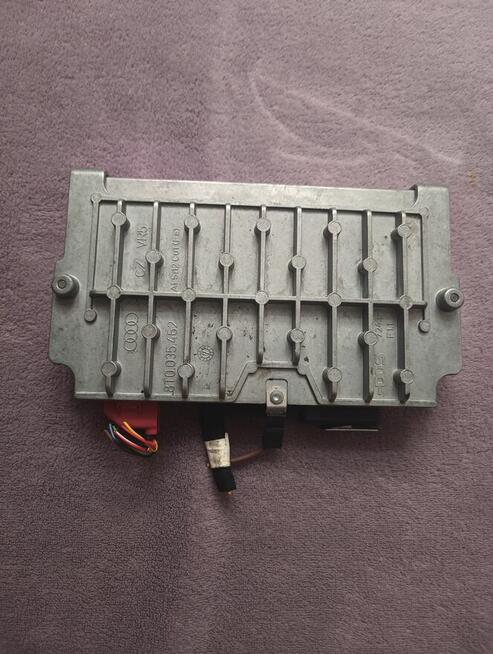 WZMACNIACZ GŁOŚNIKÓW AUDIO AUDI A4 8T0035462