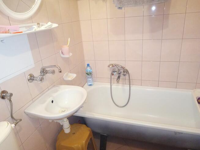 Mieszkanie kawalerka. Parter