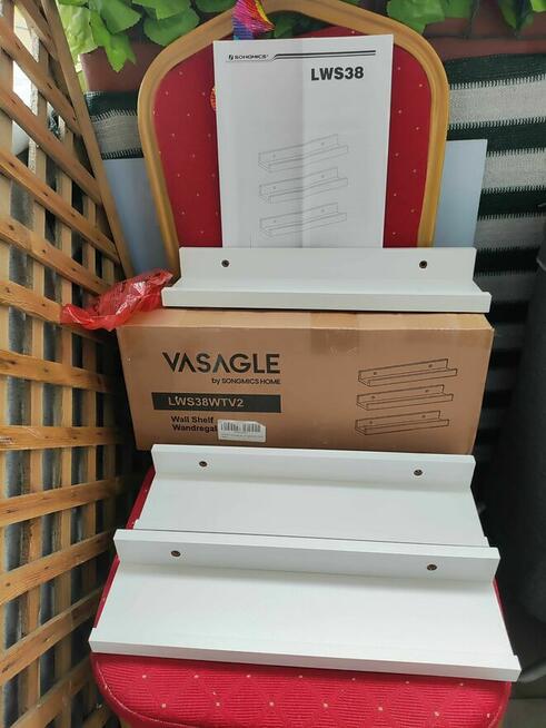 Półki drewniane białe z drewna kuchenne łazienkowe ścienna