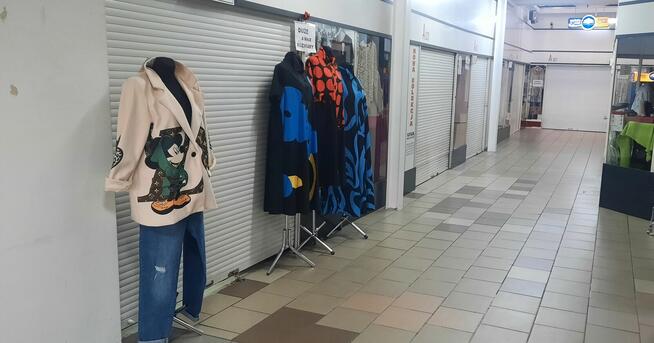 Sprzedam 2boksy ,lokal handlowy 8m2 i 21m2 na WGO w Poznaniu